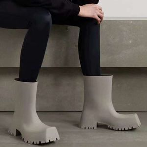 Enkellaarzen balenciashoes Waterdichte antislip waterlaarzen rubberen schoenen modieuze korte trommelregenlaarzen dames regenschoenen met vierkante kop XXVSL