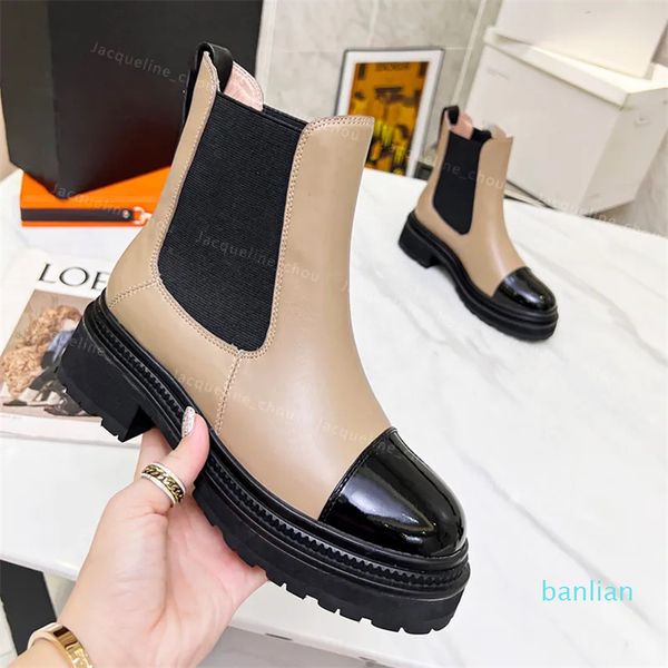 Botas de tobillo Diseñador Boties cortas de cuero Slip-On Toe Woman Platform Faoticy Boot Boot Zapatos