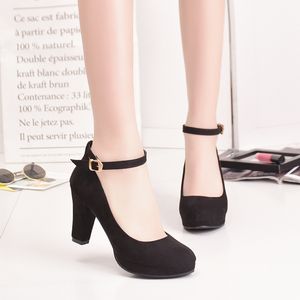 Chaussures de mariage Sangle de cheville hautes talons femmes pompes femme femme épais troupeaux de femmes chaussures de fête boucle