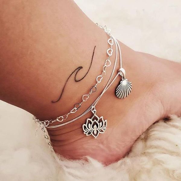 Lot de 2 bracelets de cheville de plage avec pendentif en forme de coquillage et de lotus en chaînes à maillons mixtes et cœurs entrelacés