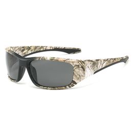 Lunettes de soleil de sport en forme de poisson anti-dérapantes Cadre de camouflage de conception de patchwork de mode avec des lentilles de mercure polarisées