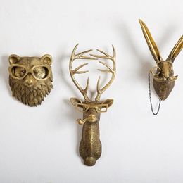 Colgante de animal de resina de bronce antiguo, cabeza de ciervo dorado, gancho de almacenamiento de pared, accesorios de fondo, figuras decorativas 240306