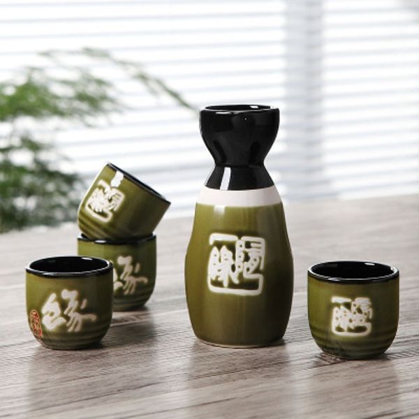 Ensemble de saké japonais en céramique antique Verres 1 Bouteille Pot Hip Flask 4 Tasses Cadeaux de vin Peints à la main Calligraphie chinoise Destin Noir Vert