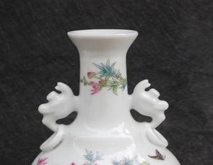 Porcelaine Porcelaine Modèle de fleurs pastel Amphore de bouteille Arrangement de fleurs Décoration Décoration du salon Craft2302418