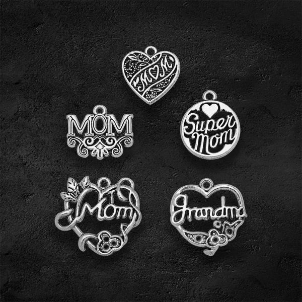 Momio de plata antigua Madre Daughia Charms Heart Love Pendants para joyas de bricolaje que fabrican suministros de artículos al por mayor reventa a granel