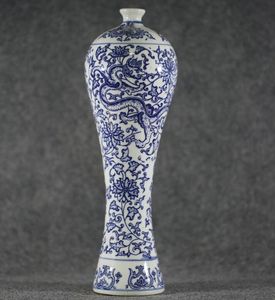 Vase en porcelaine bleue et blanche de style chinois unique de style antique - Dragonique
