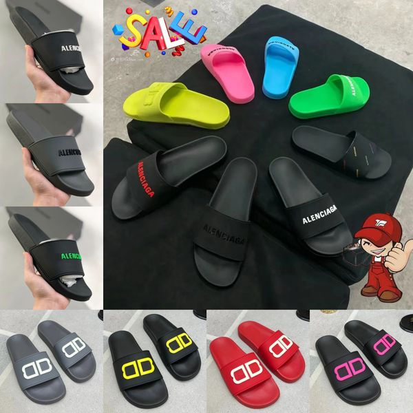 Antislip Comfort Designer Sandalias para hombre Zapatilla para mujer Zapatilla Zapatos negros Logotipo estéreo de lujo Sandalias de verano Zapatillas de playa Pisos Tamaño 36-45