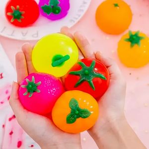 Antistress Reliever Speelgoed Squishy Fidjet Toys Antistress Ball Fruit Kawil Squeeze Toys Games voor kinderen Volwassen F0323