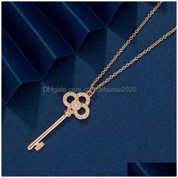 Anyt Family Key Necklace Chapado en oro 18 K con incrustaciones de diamantes Heart Crown FL Colgante Collar Drop Entrega Dhunc