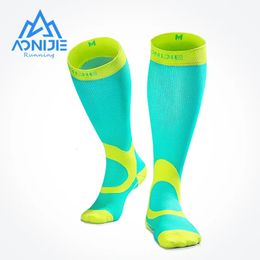 AONIJIE E4069 chaussettes de compression bas athlétiques pour courir marathon football cyclisme infirmières attelles de tibia sport Oudtoor 240322