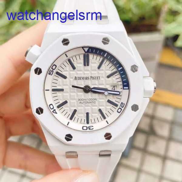 AP Crystal Wrist Watch Royal Oak Offshore Series 15707CB White Ceramic White Plate Quarter Blue Mens Fashion Loisir Business Machinery Sports Machinery