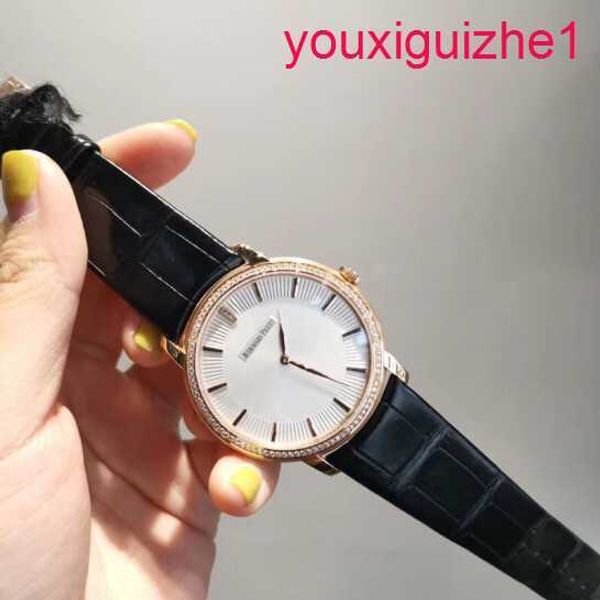 AP Femme Wrist Watch Mens Watch Series 15182 Mécanique automatique 18K Rose Gold Diamond Watch