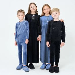 AP vendredi soir collection famille correspondant vêtements enfants garçons filles bébé adolescent mode velours solide robe ensemble foot 240104