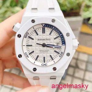 AP Moissanite Wrist Watch Royal Oak Offshore Series 15707cb White Ceramic White Plate Quarter Blue Mens Fashion Loisir Business Sports Machinery