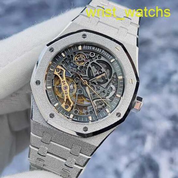 AP Moissanite Wrist Watch Royal Oak Series 15407BC Processus d'or du marteau communément connu sous le nom de gold cadran creux à double balance pour hommes Mécanique pour hommes