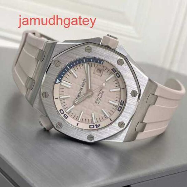 Ap Swiss Luxury Watch Royal Oak Offshore Series 15710st Milk Shake Fondo blanco Transparente Moda masculina, Ocio, Negocios, Deportes, Reloj de buceo mecánico