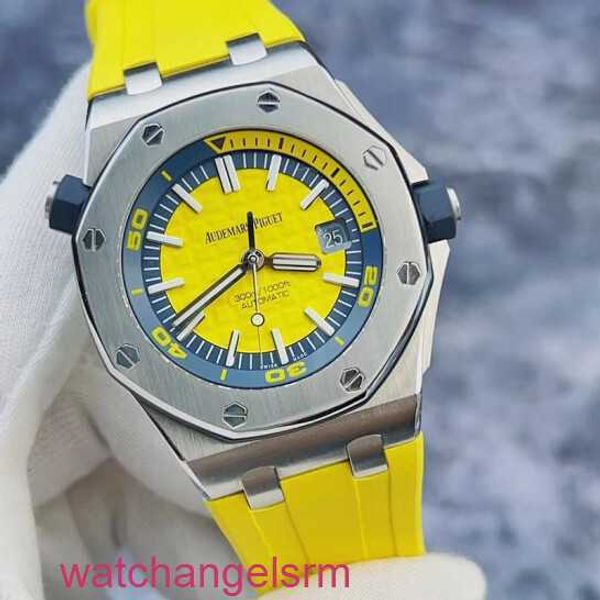 Reloj de pulsera AP Cronógrafo Royal Oak Serie 15710ST Raro amarillo limón y azul combinado con reloj mecánico automático de acero de precisión de 300 metros de buceo profundo