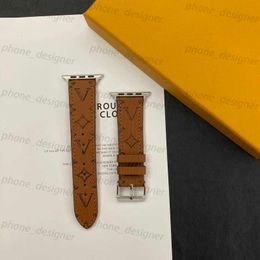 Apple Watch -riem Fashion Designer 41mm 40mm 38 mm Luxury Letter Prent Element Soft Leather Riem Classic Secure Buckle Iwatch Series 7 6 5 4 3 2 1