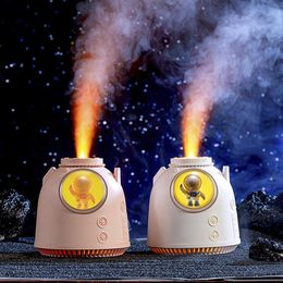 Appareils Space Capsule Humidificateur d'air 260 ml USB Diffuseur d'eau d'aromathérapie à brume fraîche ultrasonique avec lumière LED Astronaut Humidificador