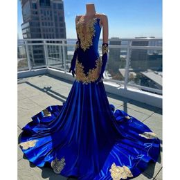 Aplique Royal Blue Sewer Lace Prom Vestidos 2024 Vestidos de la noche del cuello transparente con guantes Black Girls Mermaid Fily Fiest Dress Resas de Soiree 0221