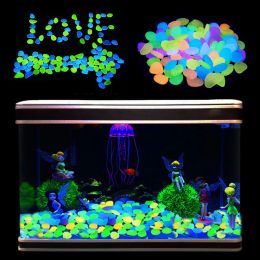 Aquariums 100 / 500pcs 3 cm Stones lumineux brillance dans le jardin foncé cailloux