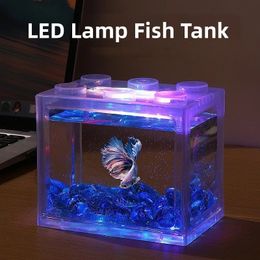 Aquariums Mini Aquarium créatif bloc de construction poisson cylindre LED paysage lampe Betta poisson maison Aquarium décoration para pecera 231113