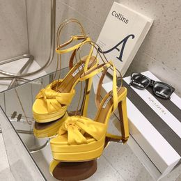 Aquazzura cupided geknoopte satijnen platform sandalen enkelband blok hiel dames luxe ontwerper hakken pompen met hoge hakken lederen avondfeest trouwschoenen fabrieksschoenen schoenen