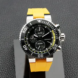 Aquis Quartz Chronograph Mens Watch Steel Céramics Céraque Bezel Black Stick Stick Cadran en caoutchouc Jaune STORY