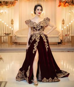 Arabische Caftan prom jurken Slit twee stukken Albanese Bourgondische fluweel Gold Lace Appliqued Crystals kralen lange Kaftan Dubai avondjurk