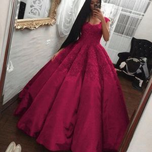 Arabic Dubai Tap Manges Fucsia Satin Lace Prom Vestidos de baile de bolas Baid Ball Tall Size Party Destino Vestidos de noche