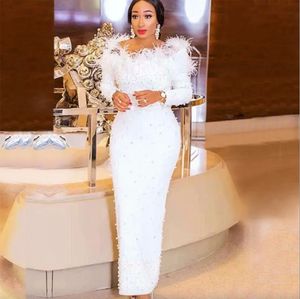 Arabische Dubai Feather Mermaid Moeder van de bruid jurken Long Pearls White Black Elegant Sexy Plus Size Prom Evening Formele feestjurken Jurken