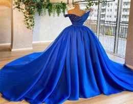 Arabe Dubaï Plus Size Glitter Royal Blue ALine Robe de soirée Paillettes Parti Robes de bal Réception de mariage Robes de célébrité Pagean9846603