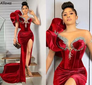 Bourgondië Velvet One Shoulder Ruffles Prom Dresses Long Sexy Side Split Aso Ebi Plus size avondjurken Silver Sequins vrouwen tweede receptie formele slijtage gewaden CL1723