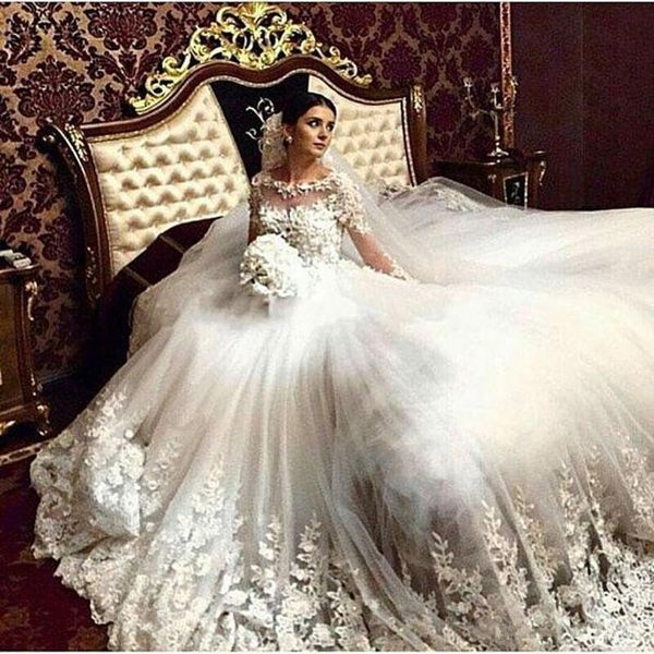 Vestidos de novia de estilo árabe Imágenes en línea Princesa Bonitos vestidos de novia de manga larga de encaje y tul en 3D al por mayor