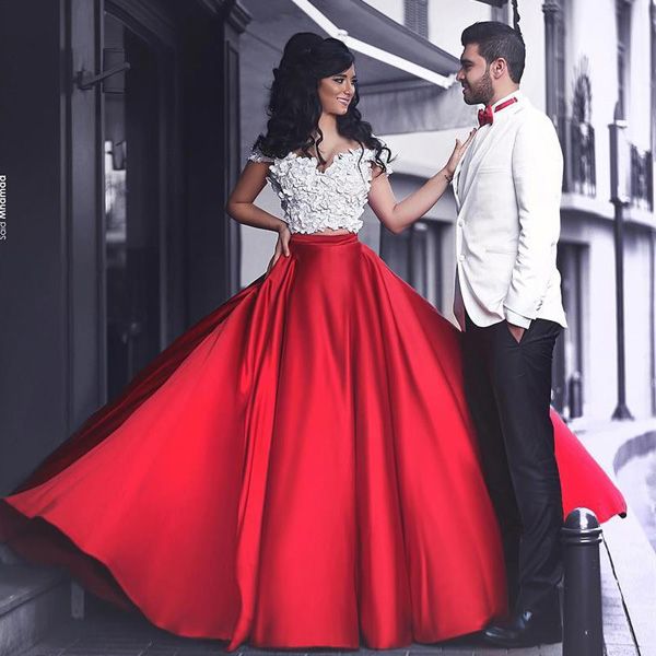 Arabe deux pièces robes de bal blanc rouge sur l'épaule vintage appliques crop top longues robes de soirée formelles avec train chapelle