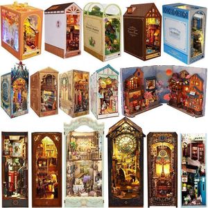 Arquitectura/Casa de bricolaje DIY Madera Libro Nook Estanteo Insertar Kit en miniatura Tales de hadas Town Bookshelf House Forest House Bookend Juguetes Girls Xmas Regalos 230614