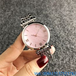 ARM Fashion Designer Watchs for Women Designer Brand New Watchs peut déplacer des femmes de style en acier en acier de style girl