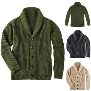 Cardigan vert armée pour hommes, pull Slim à col châle, manteau à la mode, tricot boutonné en laine avec poches, 240130