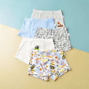 Arrivée 5 Pcs / lot Garçons Sous-Vêtements Mignon Football Imprimer Culotte Pack pour Tout-Petit Bébé Enfants Coton Blanc Shorts Adolescent Underpant 210622