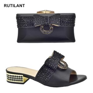 Collectie Luxe Schoenen Dames Ontwerpers Nigeriaanse Schoenen En Bijpassende Tassen Set Versierd Met Strass Italiaanse Schoenen En Tas Set 240326