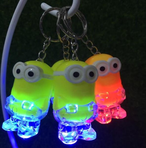 Llegada Minion LED Gadget Llavero Llavero Anillo Kevin Bob Linterna Antorcha Sonido Juguete Despicable Me Niños Promoción de Navidad Regalo2131147