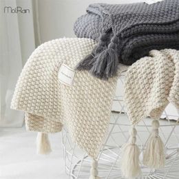 Arrivée Plaid jeter couverture tricotée couleur unie couvertures pour lits avec des glands de haute qualité chaud confortable Cobertor maison 2111222521