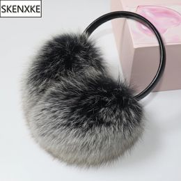 Arrivée Femmes Plance véritable Fox Fourt Earmluff Winter Lady Big Pompoms Fox Fur Fluffy Earmluffs chauds 100% Real Fox Fur Ear Cover 231222