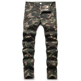 Aankomsten mannelijke denim jeans camouflage rechte mode cool vier seizoen dropship broek gewassen merk trend groen broek 240420