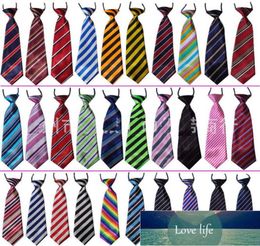 Arrivée 50pclot Stripes grandes cravates de chiens Mélangez les liens de style pour les grandes fournitures d'arc de toilettage4846297