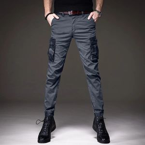 aankomst heren licht luxe vrachtbroek buitenshuis sport tactische broek trendy camouflage zakken broek slanke casual jeans;231229