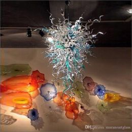 Diseño de arte Luces de techo de cristal de Murano soplado a mano esmerilado Bombillas LED de 120 v/240 v Lámpara de araña soplada a mano Diseños de cristal de Murano para techo