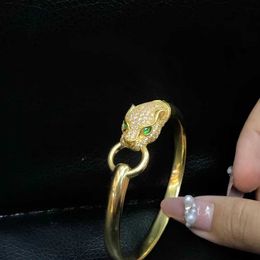 Artier Bracelet Diseñador de lujo Joya High End 18K Gold Leopard Head con núcleo desmontable Exquisito Agua de anillo de mano premium con caja original