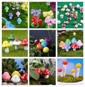 Mini les miniatures de jardin de fées colorées artificielles Mini champignon Gnome Moss Terrarium décor en plastique Artisan Bonsaï Deccor pour bricolage zakk1804643