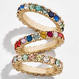 Kunstmatige diamant bezaaide kleurrijke ring Europese en Amerikaanse mode volledige strass gouden ringen